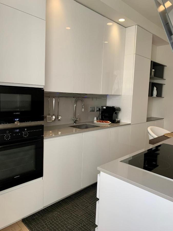 Apartamento Fifty Eight Milan Duomo Exterior foto