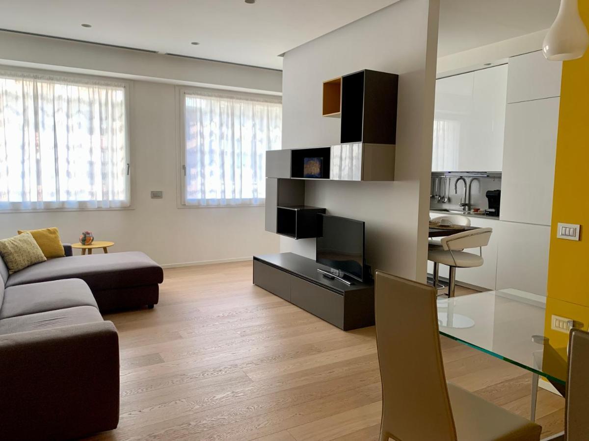 Apartamento Fifty Eight Milan Duomo Exterior foto